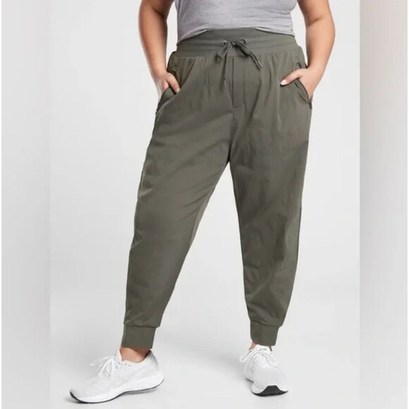 Athleta Trekkie North Jogger Olive Green NWT Athleisure - Size 26 - Picture 1 of 12